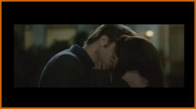 Robert Pattinson and Kristen Stewart: Twilight New Moon Kiss