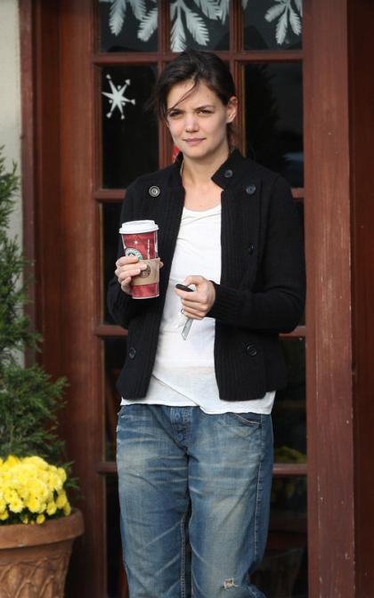 Katie Holmes: Starbucks Sweetheart