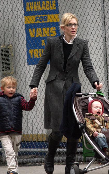 Cate Blanchett: Big Apple Mommy On-the-Go