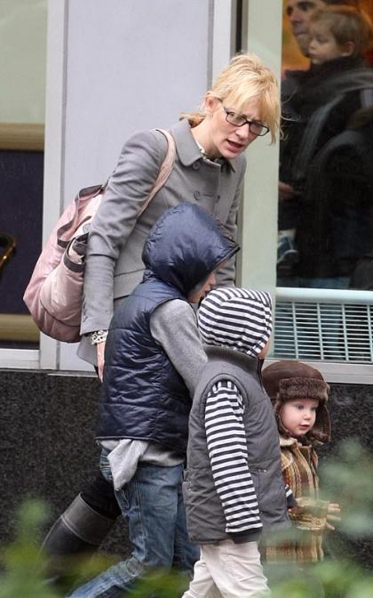 Cate Blanchett: Toy Shop Mommy