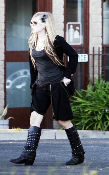 Avril Lavigne: Photo Shoot Foxy