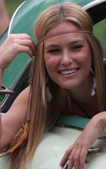 Bar Refaeli: Hippie Hottie