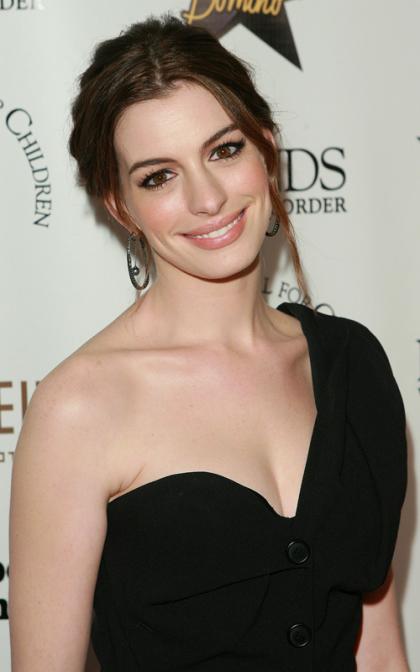 Anne Hathaway: Friends Without a Border Gala Girl