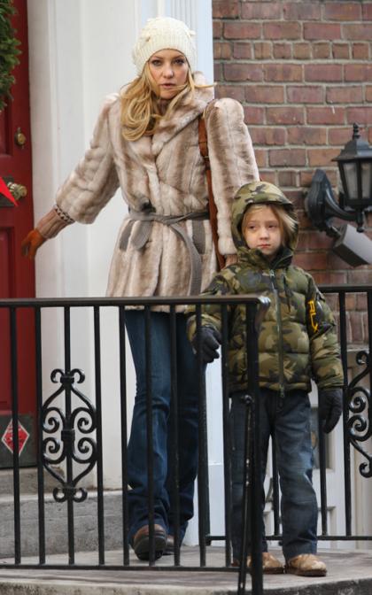 Kate Hudson: Winter Stroll with Ryder