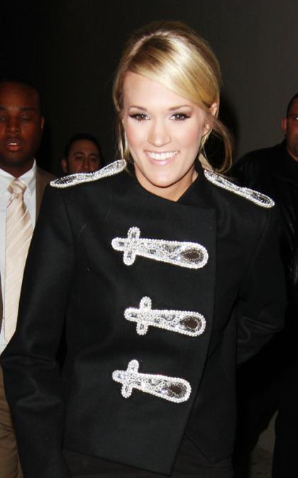 Carrie Underwood Gets Engaged!