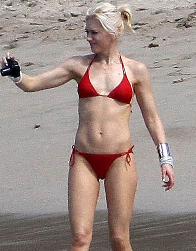 Gwen Stefani Bikini Pictures