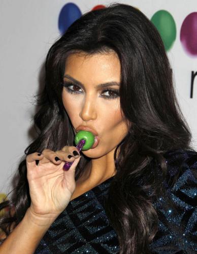 Kim Kardashian Knows Her Way Around A Lollipop Too