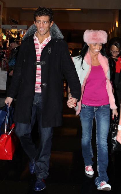 Katie Price and Alex Reid: Ring Shoppers