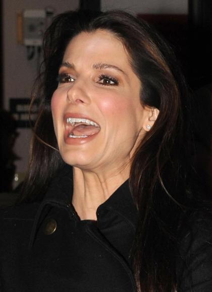 Sandra Bullock tried to ladyscape a pink heart, was in intimate pain