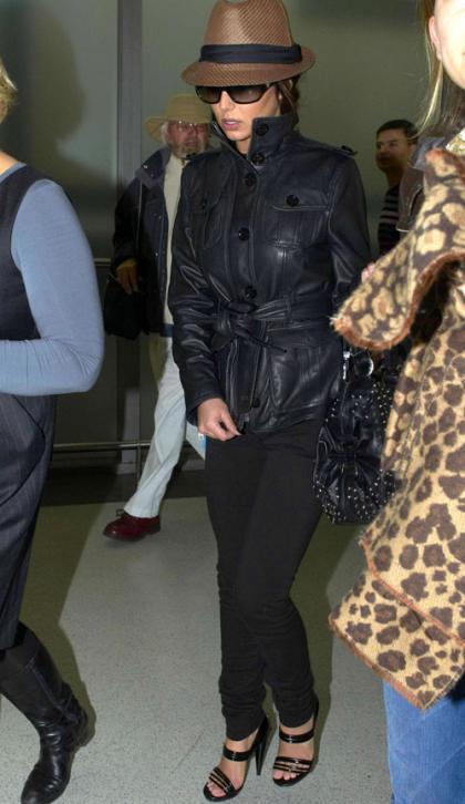 Cheryl Cole Flies Home After Divorce News