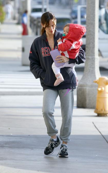 Jennifer Garner and Seraphina: Coffee Cuties