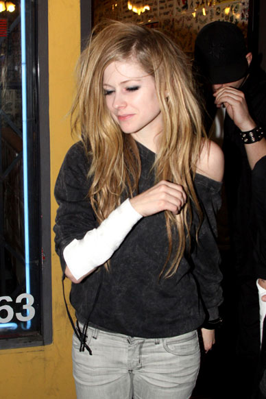 Avril Lavigne Gets A Regrettable Tattoo