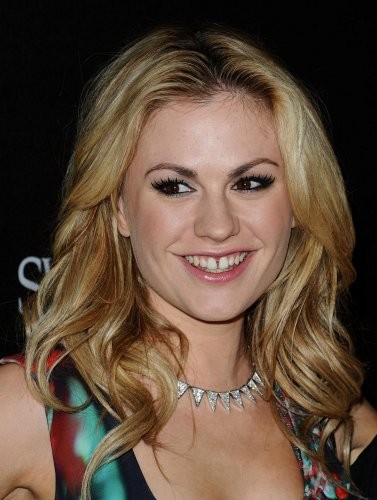 Anna Paquin is Bisexual