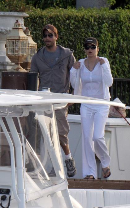 Anna Kournikova and Enrique Iglesias: Boating Buddies