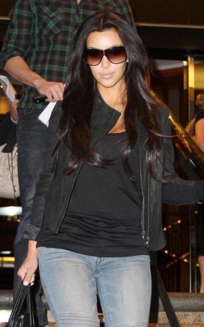Kim Kardashian Goes Photo Shooting in Sydney