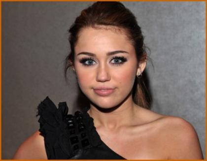 Miley Cyrus to Release 'Can't Be Tamed' on June 22