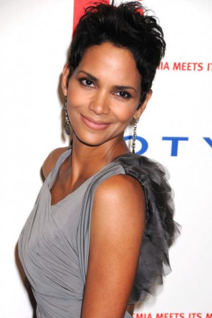 Halle Berry Breaks Up with Boyfriend