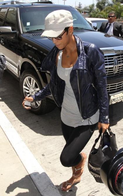 Halle Berry: Traveling Solo