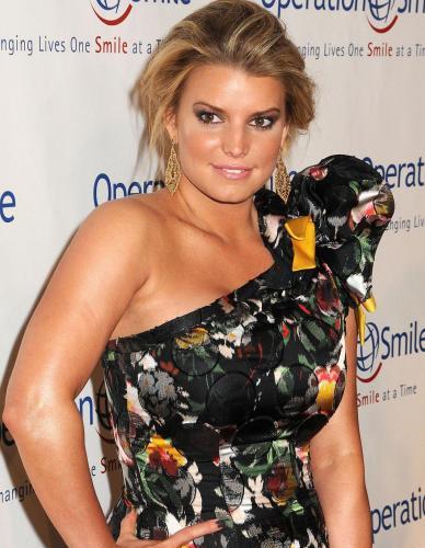Jessica Simpson Can Wear Whatever She Wants