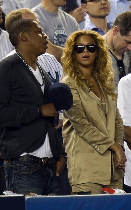 Beyonce and Jay-Z Cheer On A-Rod