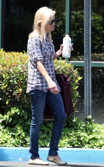 Reese Witherspoon: LA Lady