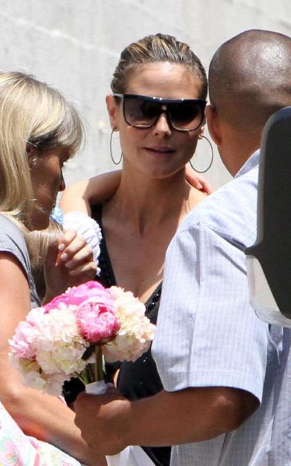 Heidi Klum's Wilshire Ebell Theater Excursion