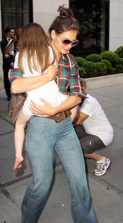 Katie Holmes' high-waisted mom jeans: tragic or cute'