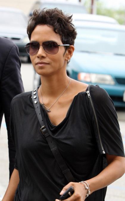 Halle Berry: Community Service Weekend Worker