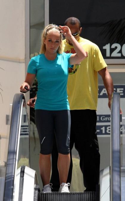 Kendra Wilkinson and Hank Baskett: Active Quality Time
