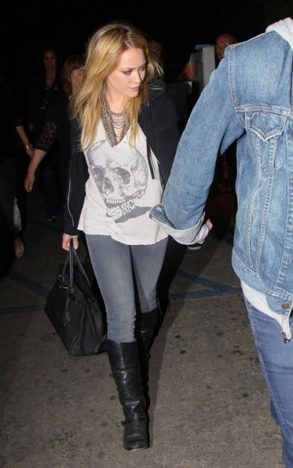 Hilary Duff and Jessica Biel: Kings of Leon Fans
