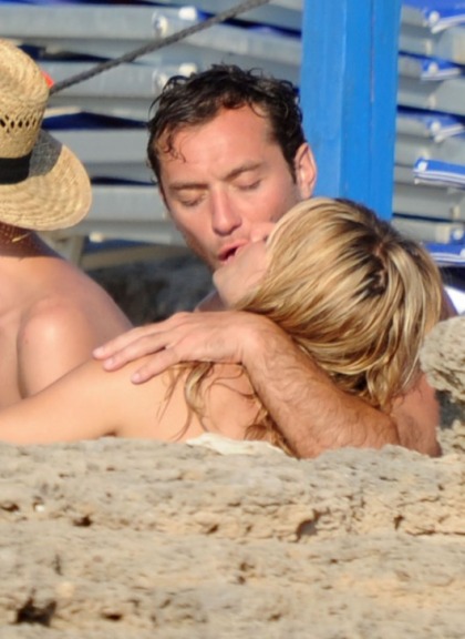 Jude Law and Sienna Miller Make Out in Italy