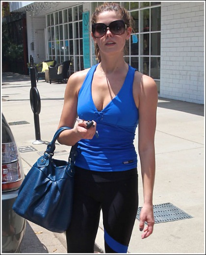 Ashley Greene In Hotness Amplifying Spandex Ashley Greene In Hotness Amplifying Spandex