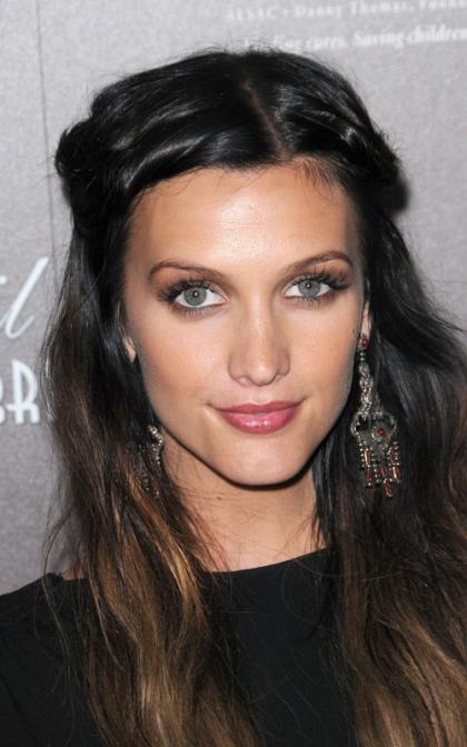 Ashlee Simpson's Super-Slender Criticism