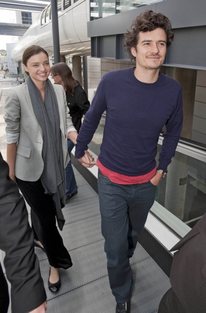 Us Weekly: Orlando Bloom  Miranda Kerr are expecting their first child
