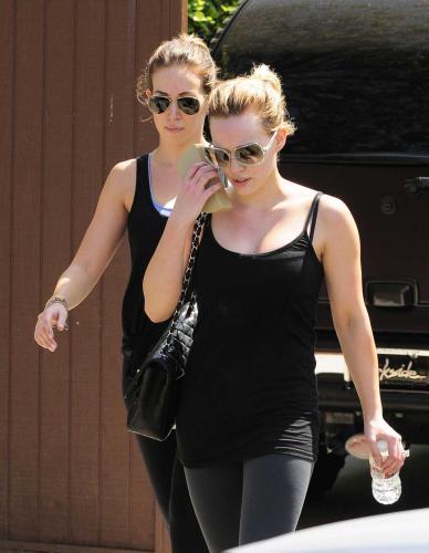 Hilary Duff And Sis Have Make A Great Pair