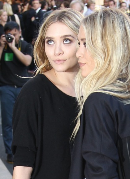Mary-Kate and Ashley Olsen Were 'Little Monkey Performers'