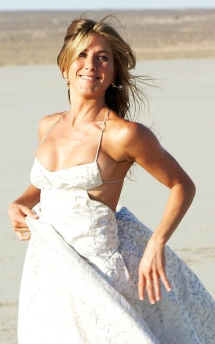Jennifer Aniston's Alluring Beach Shoot