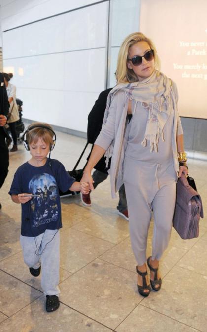 Kate Hudson: Heathrow Hottie