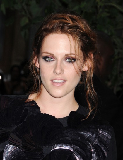 Kristen Stewart wants to be taken seriously as an actress, so she's going to sex it up