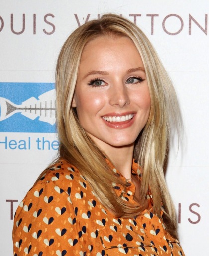 Kristen Bell loves being 30 and engaged to Dax Shephard