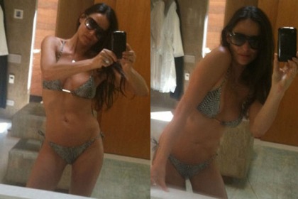 Demi Moore tweets then deletes bikini photos in wake of cheating scandal