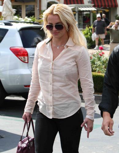 Britney Spears Takes Her Boobs For A Walk
