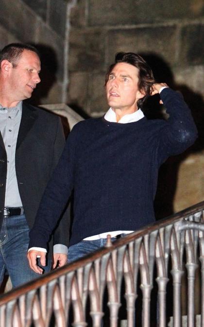 Tom Cruise Gets Fan-Friendly in Prague