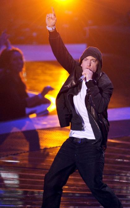 Eminem and Lil Wayne's No Love Video