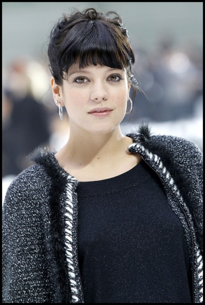 Lily Allen rushed to hospital under fears of septicemia