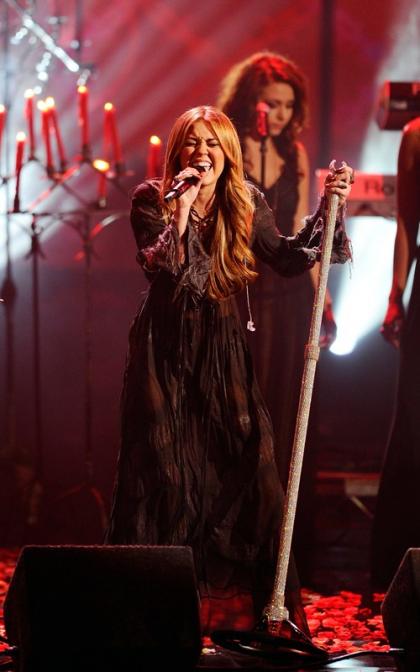 Miley Cyrus Takes the Stage at the 2010 AMAs