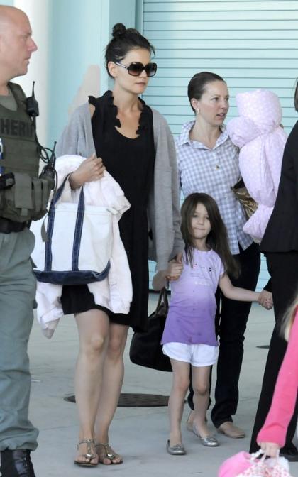 Katie Holmes and Suri: Farewell, Ft. Lauderdale
