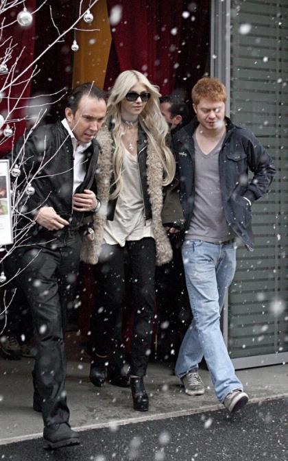 Taylor Momsen: Paris Snow Princess