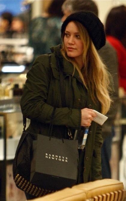 Hilary Duff: Holiday Shopping Hottie