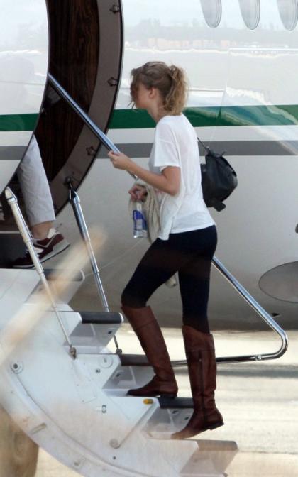 Taylor Swift's Holiday Island Getaway